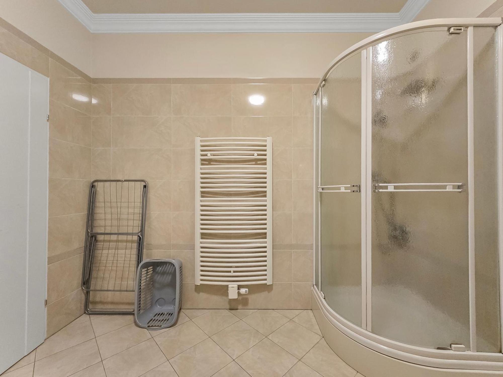 King-Size Comfort In Three Bedrooms Wina Bagian luar foto