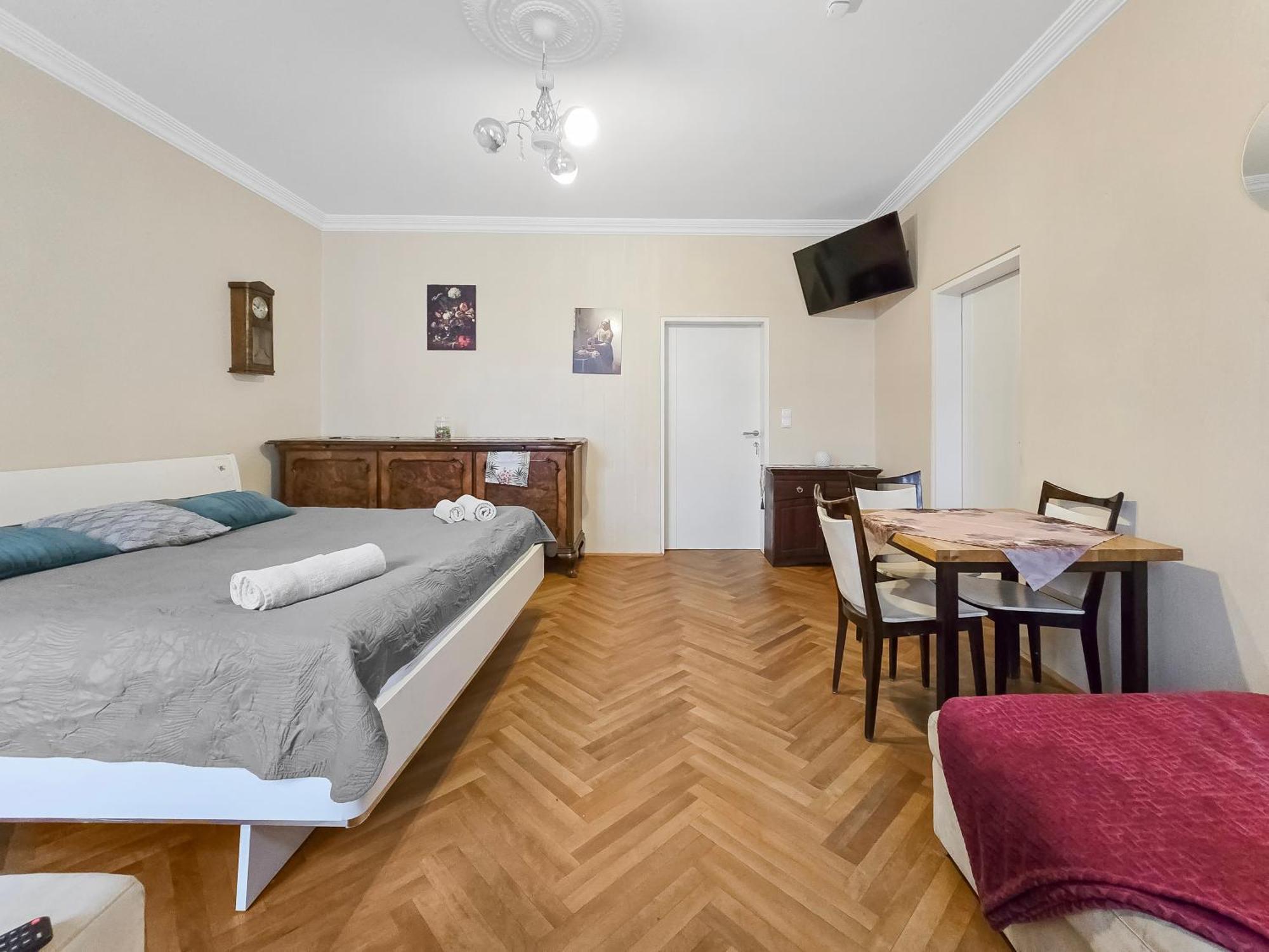 King-Size Comfort In Three Bedrooms Wina Bagian luar foto